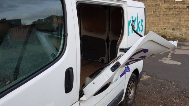 van-door-tool-theft-peel-and-steal