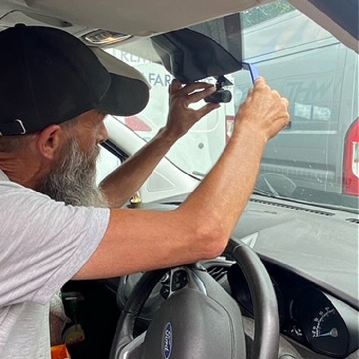 Dash Camera Services De/Re-Install of a Handsfree Kit