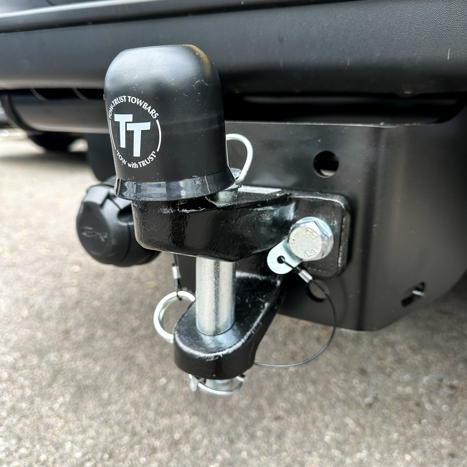 Fixed Flange Towbar (TowTrust) - Image 3