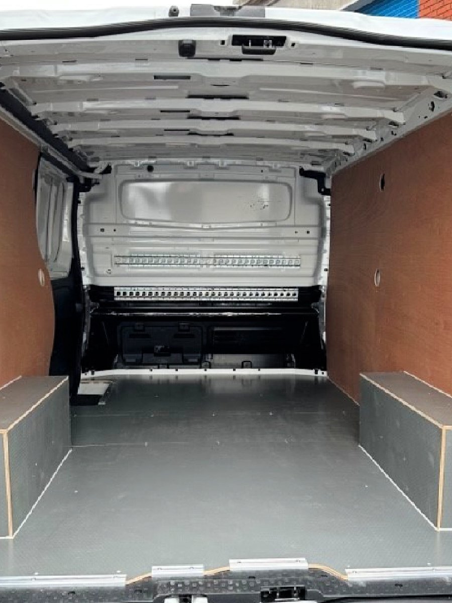 Ply Lining With Containerdeck Flooring